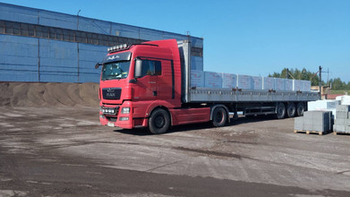 Доставка фундаментных блоков